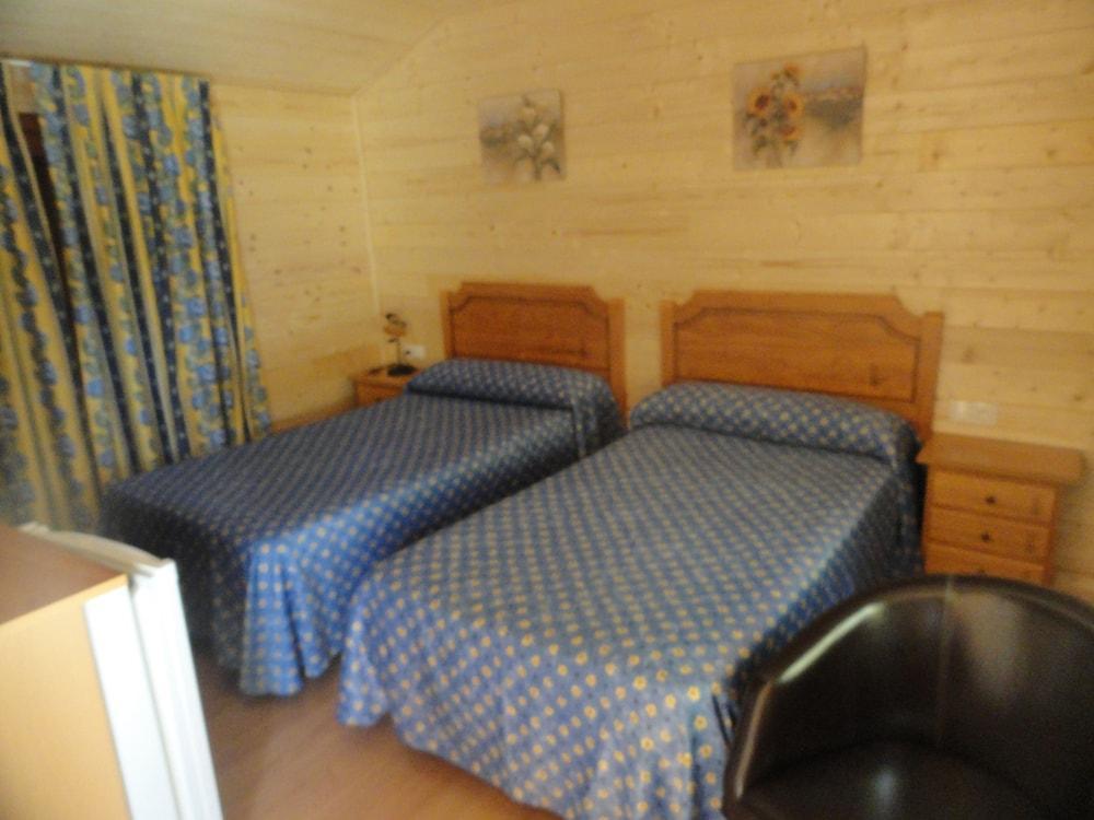 Hostal Gran Avenida Tarancón Dış mekan fotoğraf